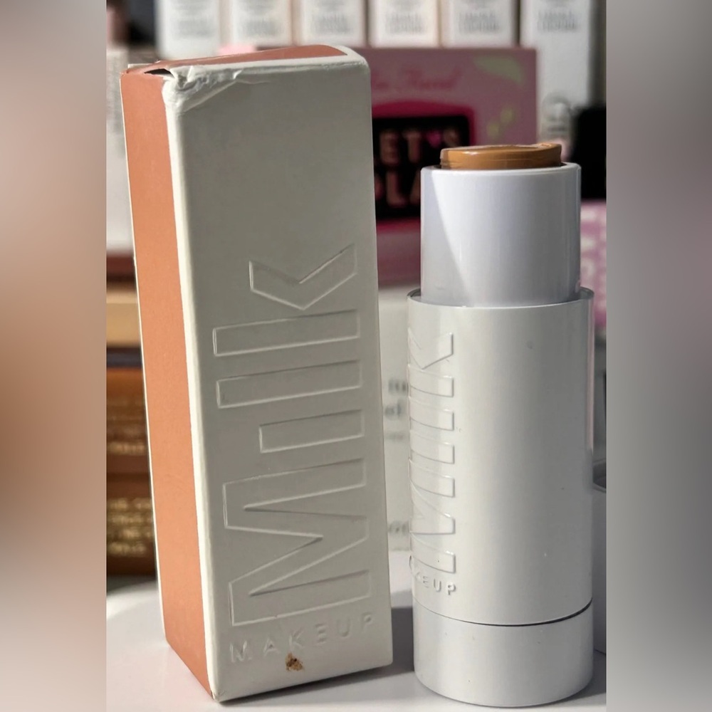 NIB, Milk Flex Foundation Stick - Almond